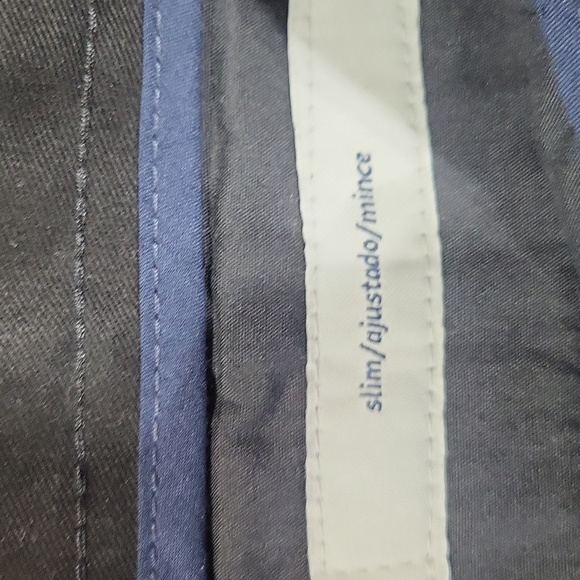 AMAZON ESSENTIALS Black Slim-Fit Wrinkle-Resistant Flat Chino Front Pant  -30x32 - Picture 4 of 13